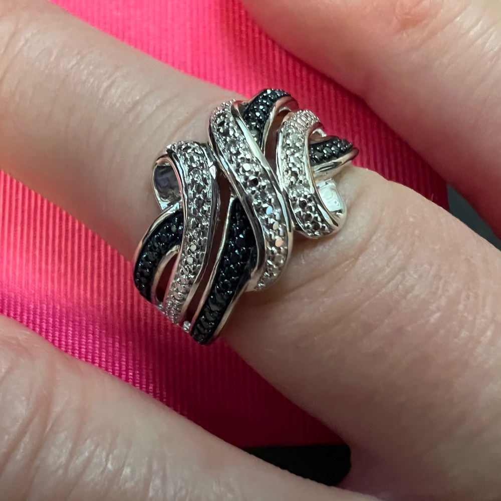 Black & Diamond ring